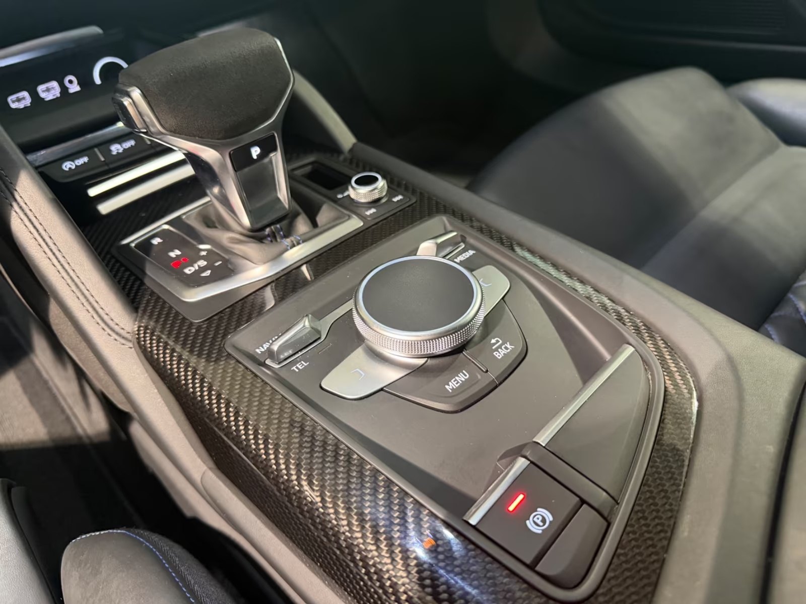 Audi R8 COUPE 5.2 FSI 15