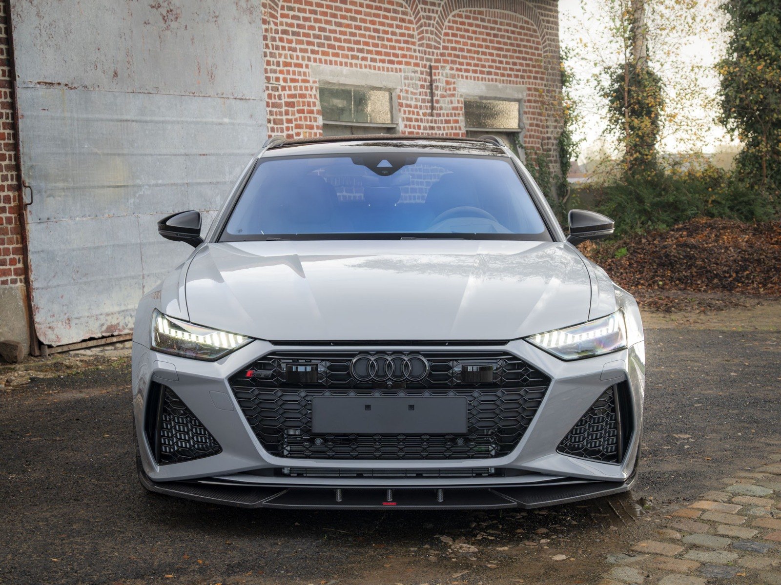Audi RS6 Avant Performance URBAN 4