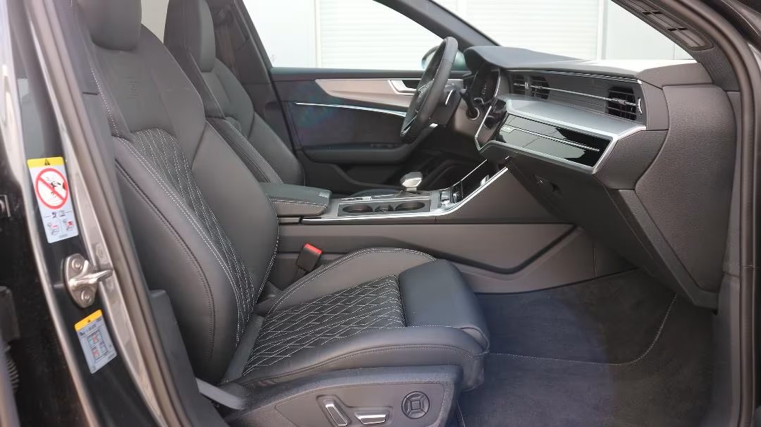 Audi S6 Limousine 13