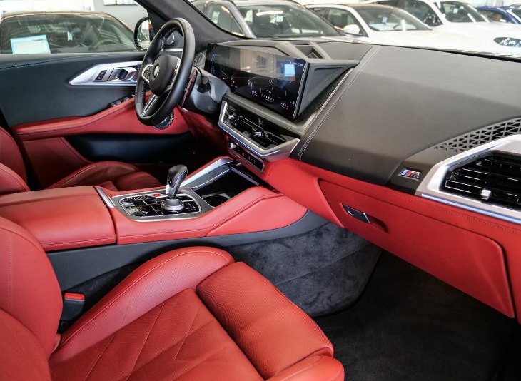 BMW XM 50e Leder Sportpaket HuD AHK 12