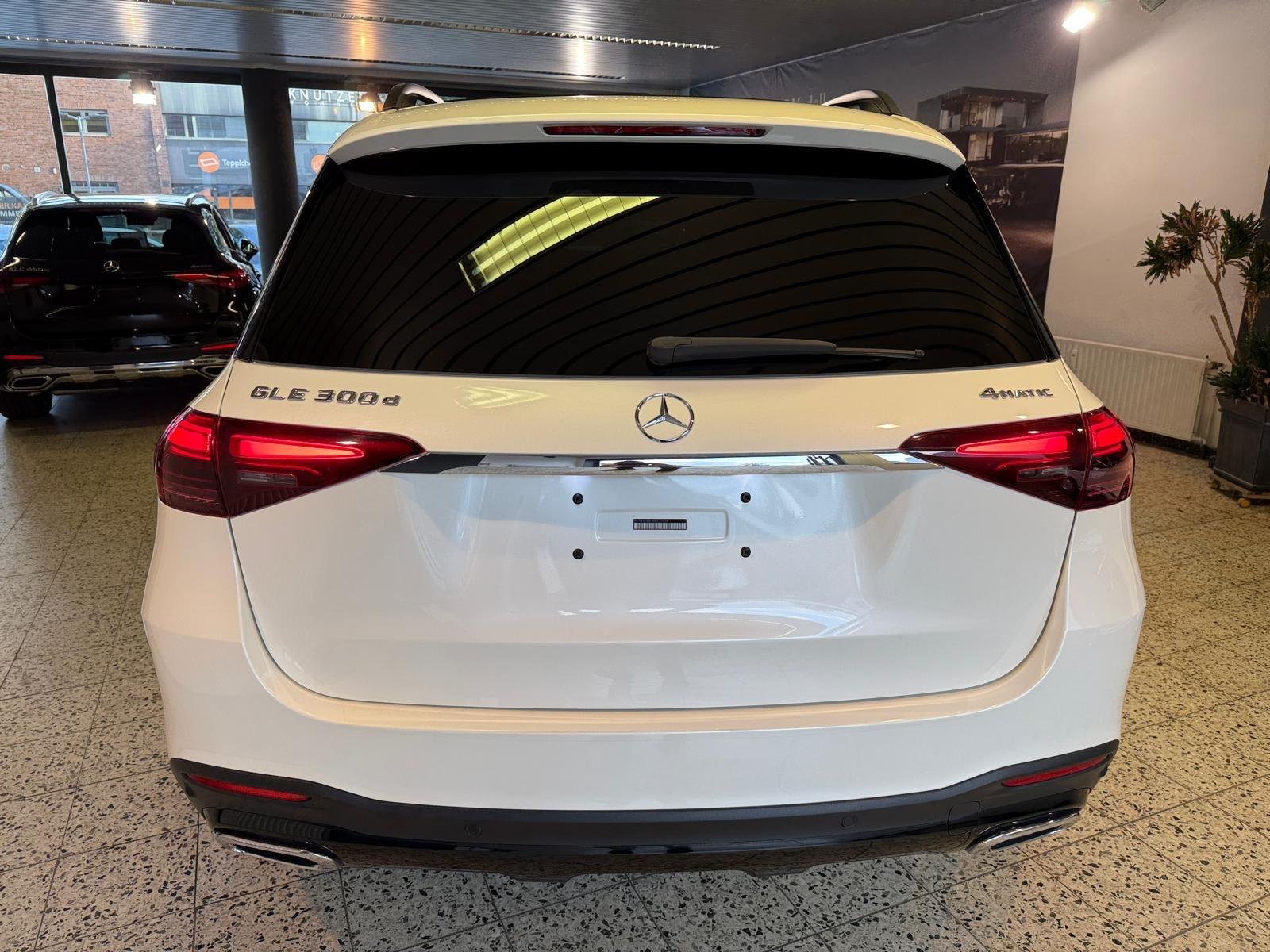 Mercedes-Benz GLE 300 d 4MATIC AMG Line 7