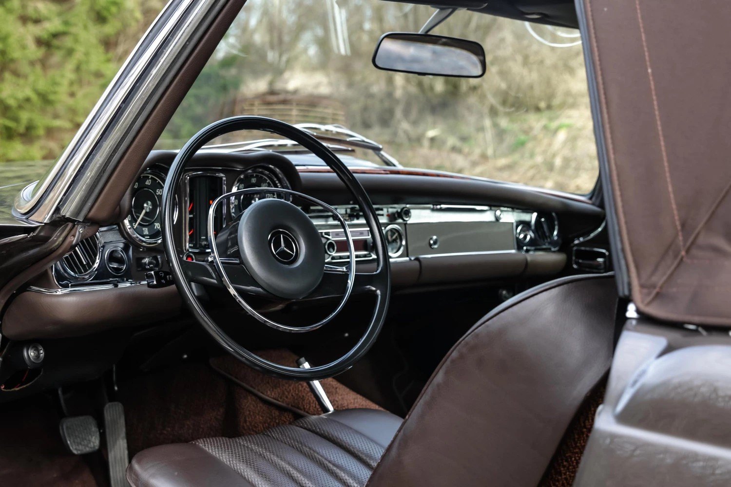 Mercedes Benz SL 280 Pagode 8