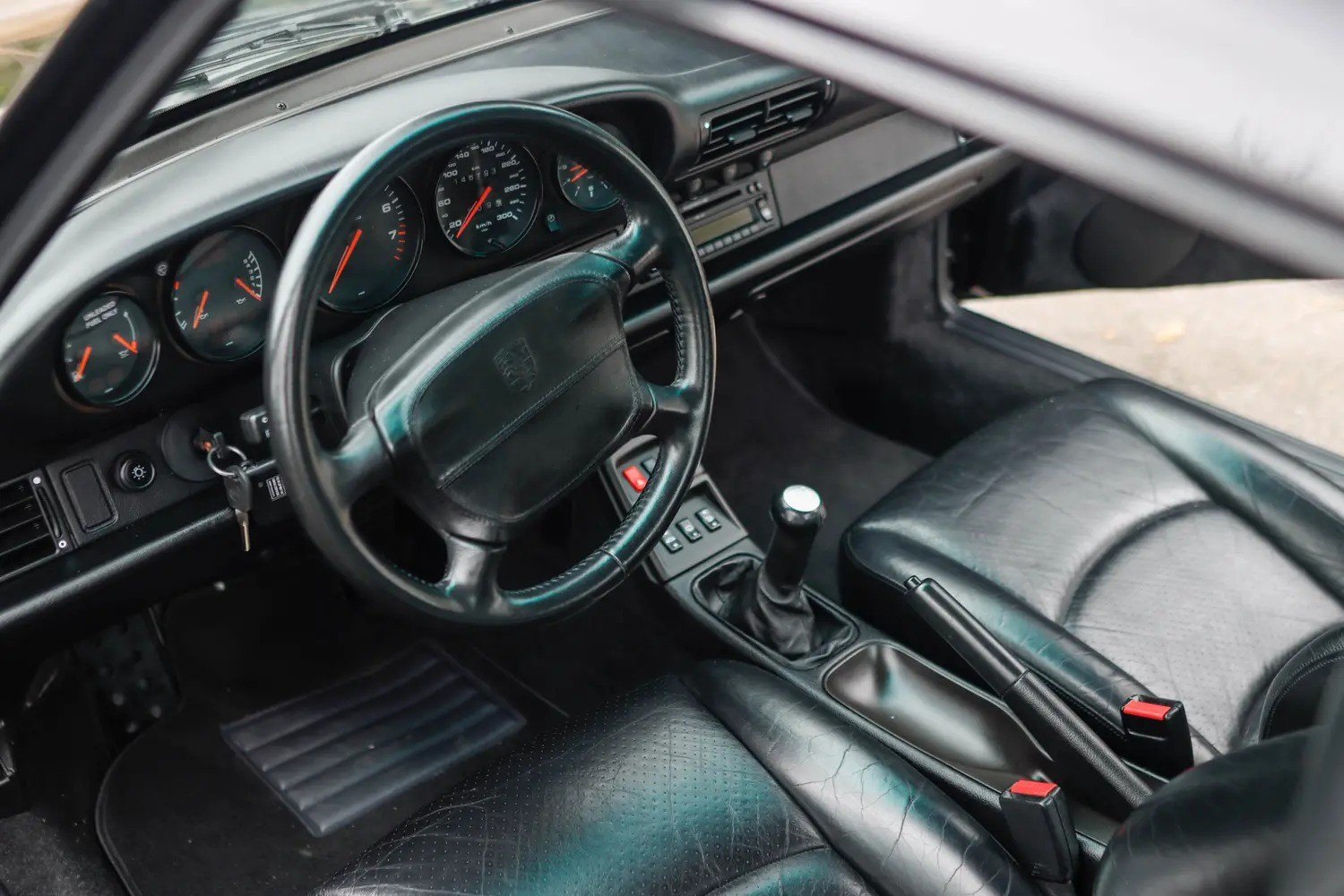 Porsche 911 993 Carrera 4 8