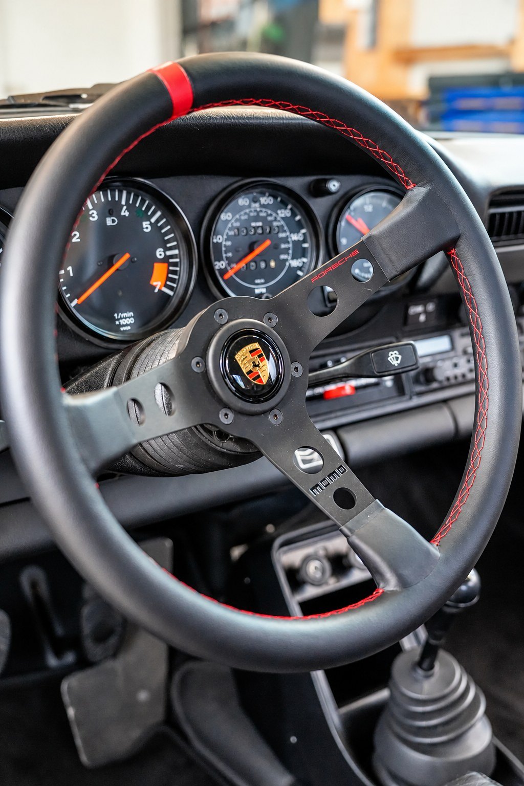 Porsche 911 Carrera 3.2 original WTL 9