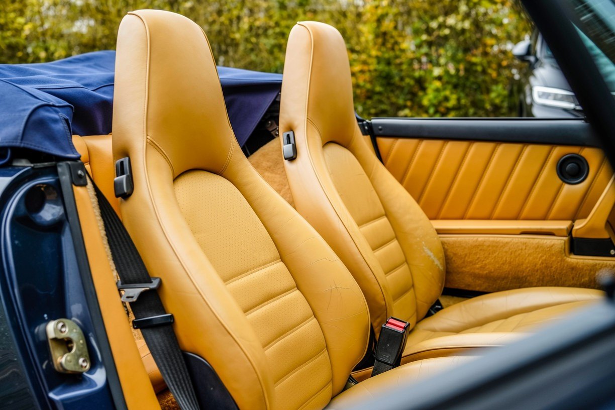 Porsche 930 9
