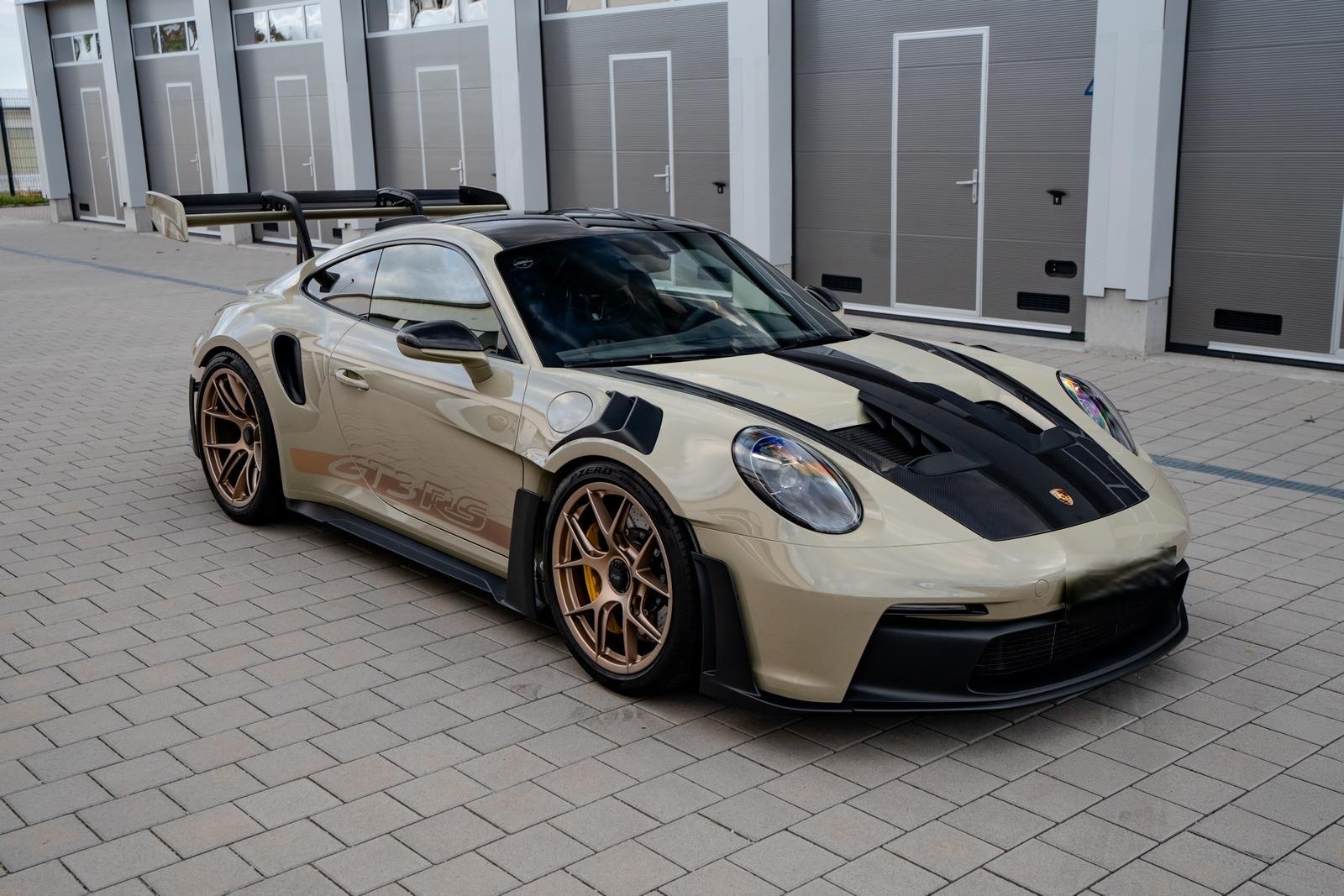 Porsche 992.1 GT3 RS 4