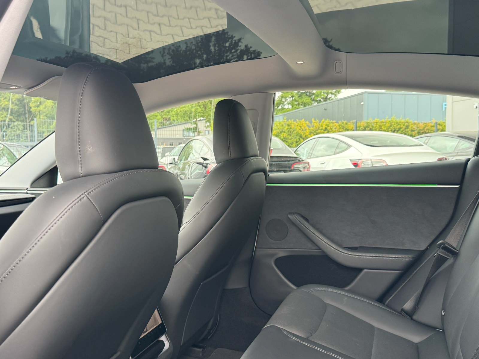 Tesla Model 3 7